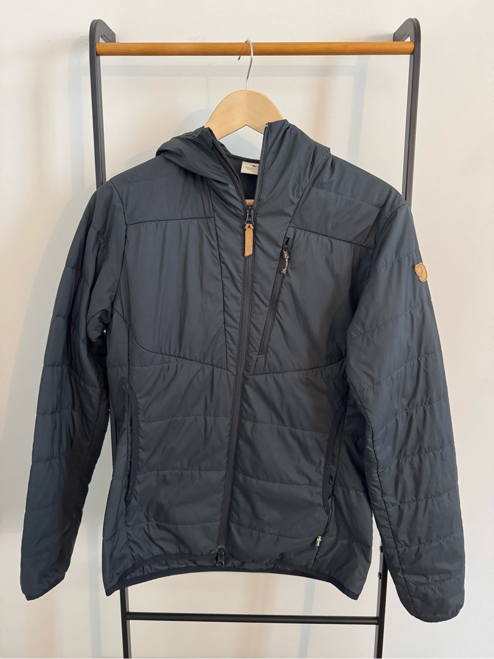 Fjallraven Women's Dark Gray Hooded Puffer Jacket